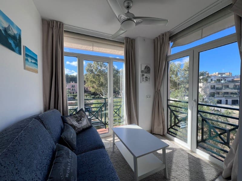 3 bedroom Apartment for rent in Santa Ponsa with pool - € 3,200 (Ref: 9491513)