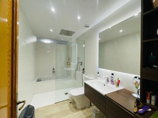 3 Zimmer Apartment zu vermieten in Santa Ponsa, Calvià mit Pool - 2.200 € (Ref: 9491515)