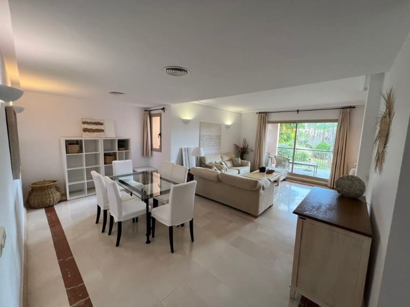 3 bedroom Apartment for rent in Santa Ponsa with pool - € 3,000 (Ref: 9495378)