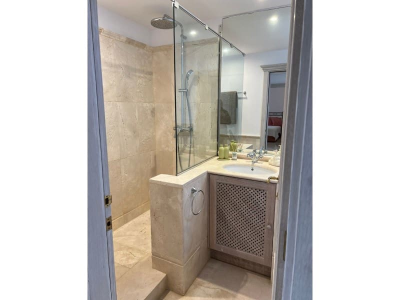 3 bedroom Apartment for rent in Santa Ponsa with pool - € 3,000 (Ref: 9495378)