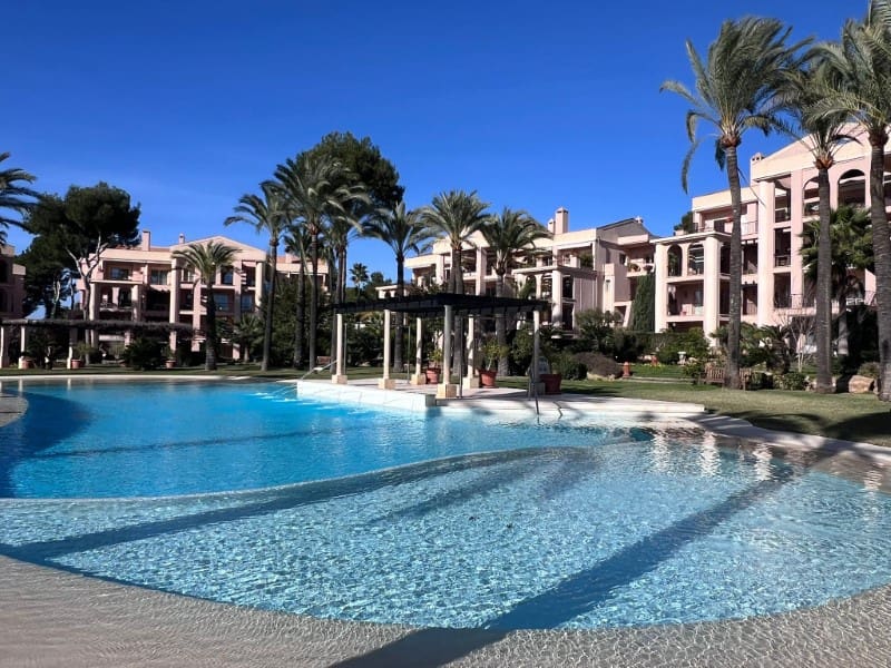 2 bedroom Apartment for sale in Santa Ponsa - € 895,000 (Ref: 9497313)