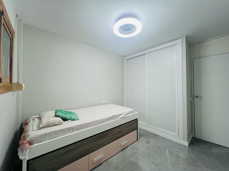 Appartement de 2 chambres à louer à Santa Ponsa avec garage - 1 500 € (Ref: 9528372)