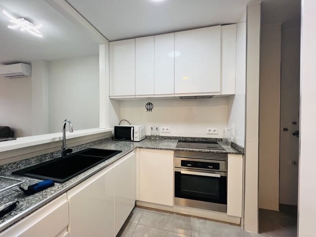 Appartement de 2 chambres à louer à Santa Ponsa, Calvià avec garage - 1 500 € (Ref: 9528372)