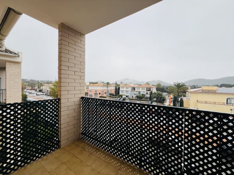 Appartement de 2 chambres à louer à Santa Ponsa avec garage - 1 500 € (Ref: 9528372)