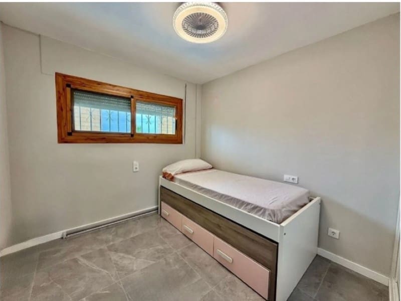 Appartement de 2 chambres à louer à Santa Ponsa avec garage - 1 500 € (Ref: 9528372)