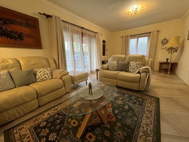 4 soveværelse Villa til leje i El Toro / Port Adriano, Calvià med swimmingpool - € 4.500 (Ref: 9541226)