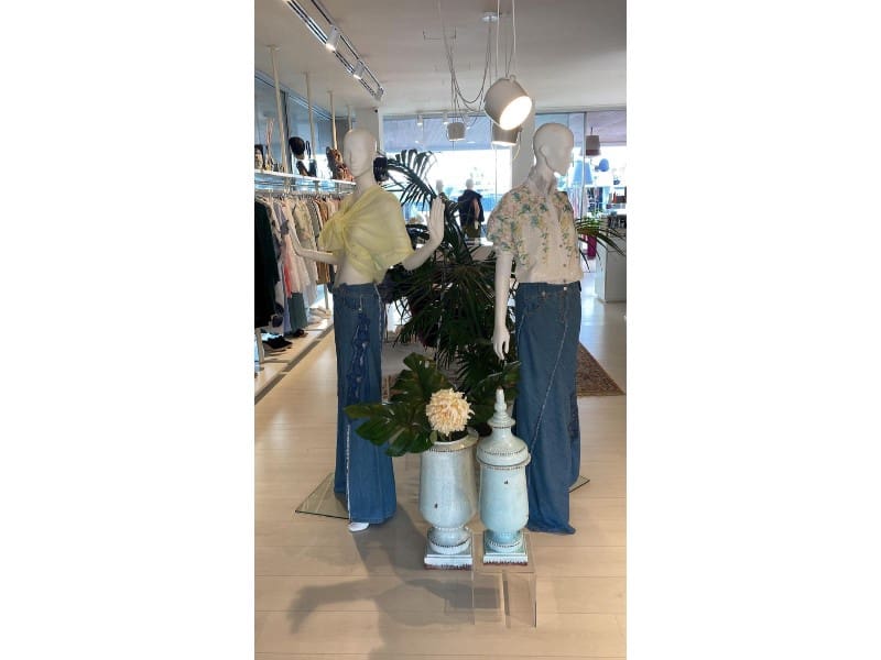 Erhverv til leje i El Toro / Port Adriano - € 1.500 (Ref: 9543447)