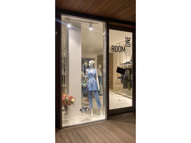 Erhverv til leje i El Toro / Port Adriano - € 1.500 (Ref: 9543447)