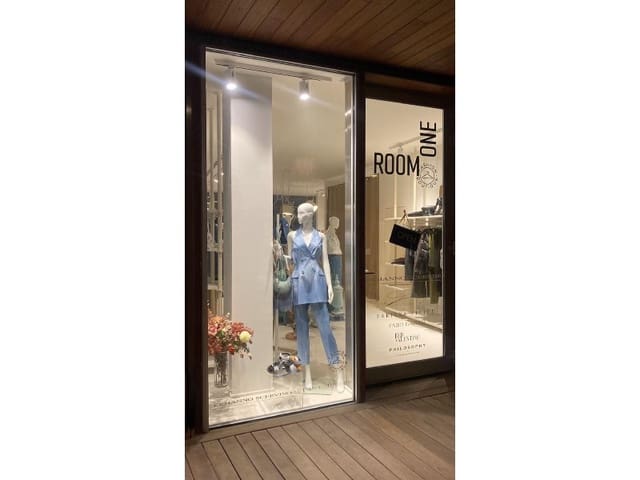 Erhverv til leje i El Toro / Port Adriano, Calvià - € 1.500 (Ref: 9543447)