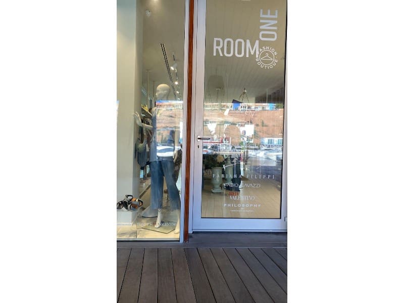 Erhverv til leje i El Toro / Port Adriano - € 1.500 (Ref: 9543447)