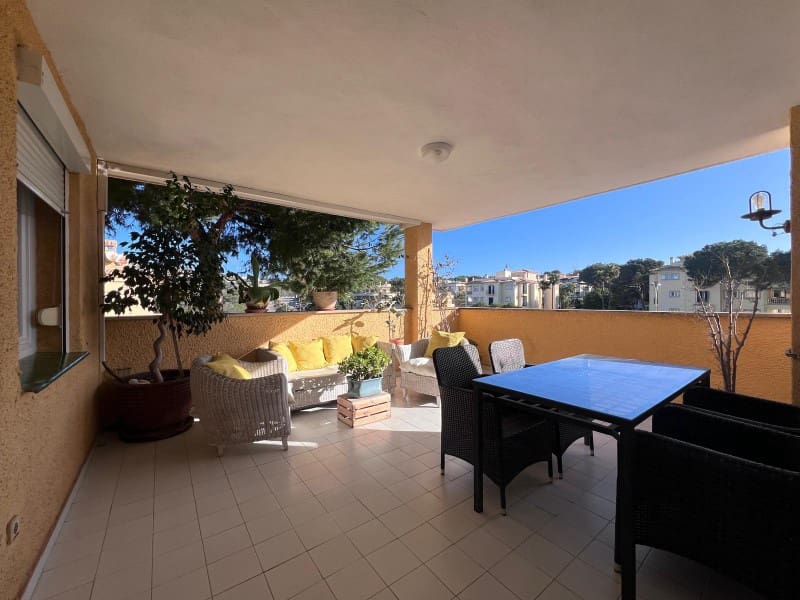 2 sypialnia Penthouse do wynajęcia w Santa Ponsa z basenem - 2 200 € (Ref: 9574872)