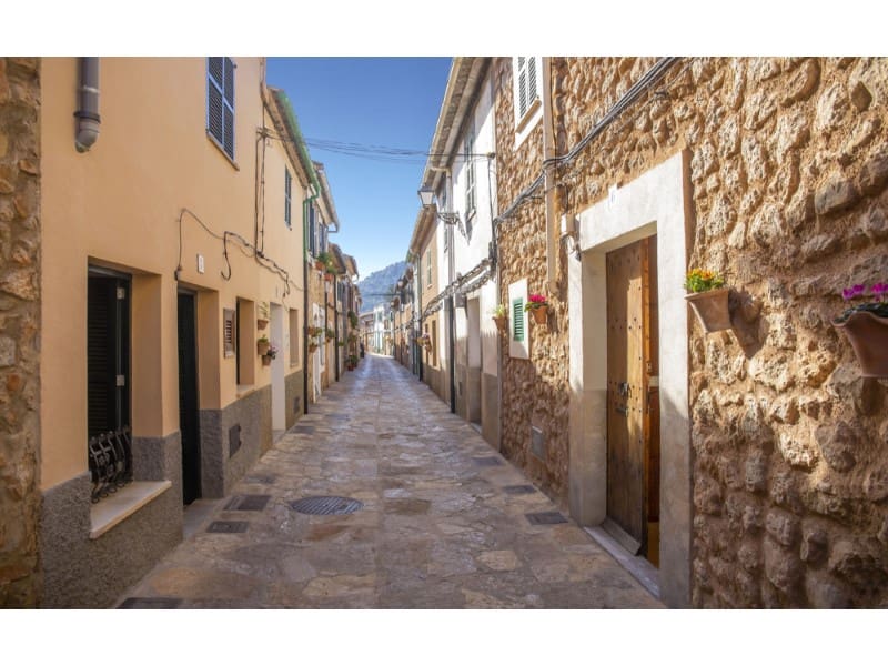 3 makuuhuone Paritalo myytävänä paikassa Esporles mukana uima-altaan - 795 000 € (Ref: 9616184)