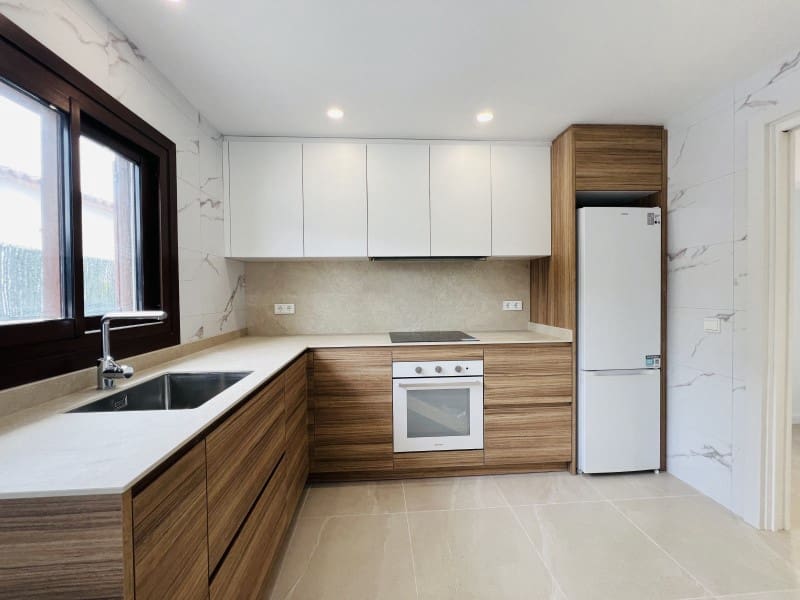 3 sypialnia Willa do wynajęcia w El Toro / Port Adriano - 2 900 € (Ref: 9627682)