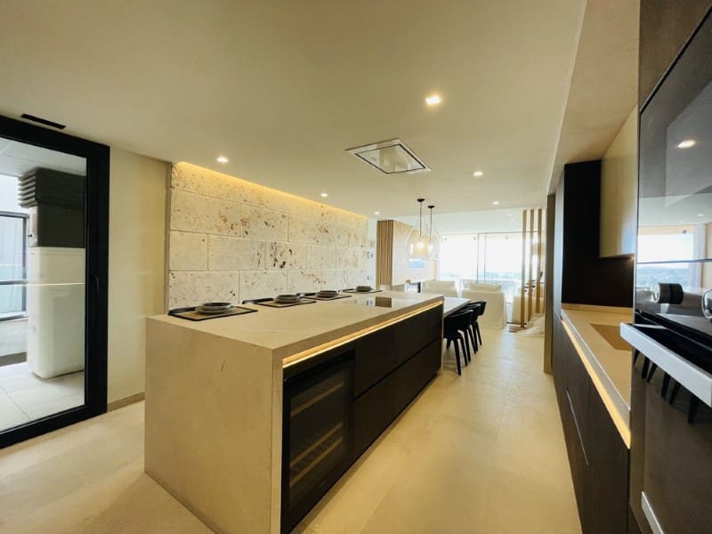 4 soverom Penthouse til leie i Santa Ponsa med svømmebasseng - € 8 000 (Ref: 9648007)