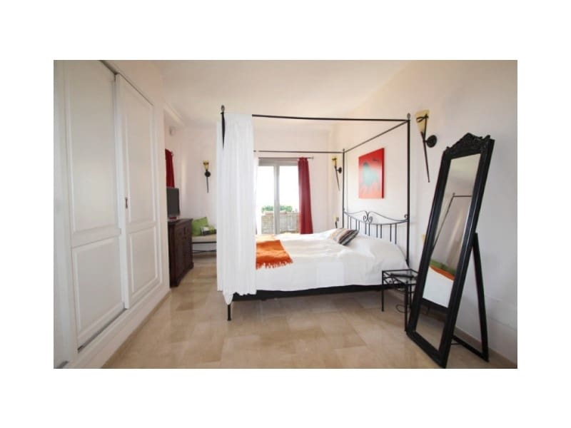 Villa/Maison de 3 chambres à louer à Costa de la Calma avec piscine - 5 500 € (Ref: 9666367)