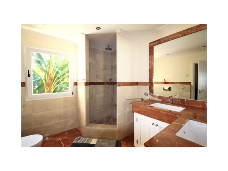 Villa/Maison de 3 chambres à louer à Costa de la Calma avec piscine - 5 500 € (Ref: 9666367)