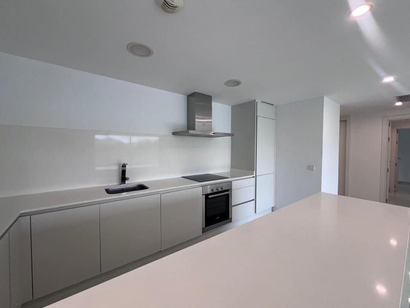 3 soveværelse Lejlighed til leje i Santa Ponsa med swimmingpool garage - € 3.200 (Ref: 9674091)