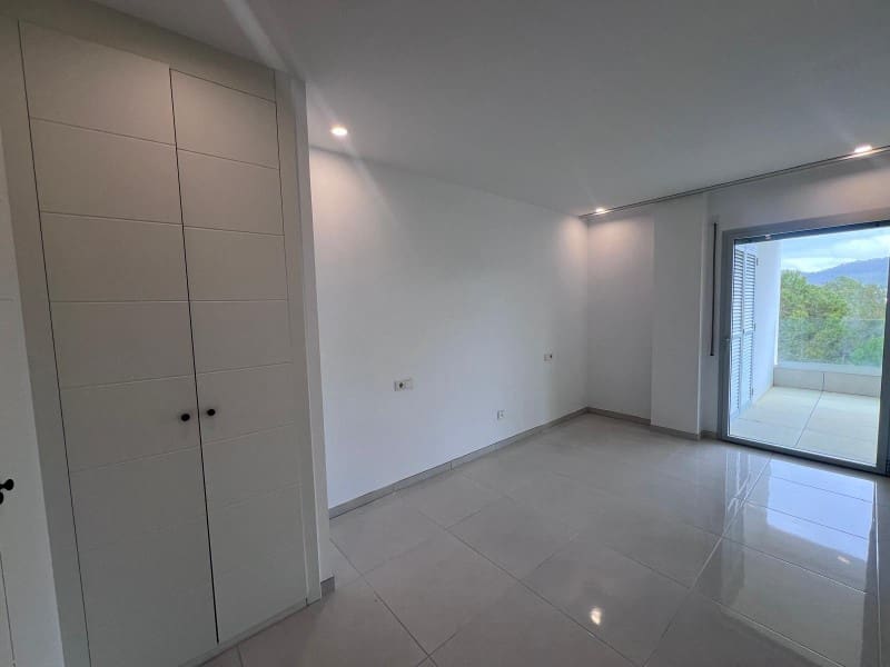 3 soveværelse Lejlighed til leje i Santa Ponsa med swimmingpool garage - € 3.200 (Ref: 9674091)