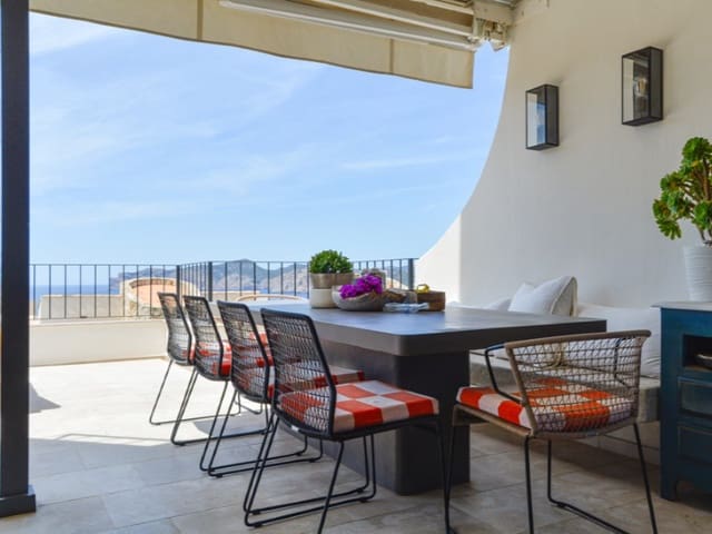 2 soverom Hus til salgs i Santa Ponsa, Calvià med svømmebasseng - € 2 200 000 (Ref: 9679746)