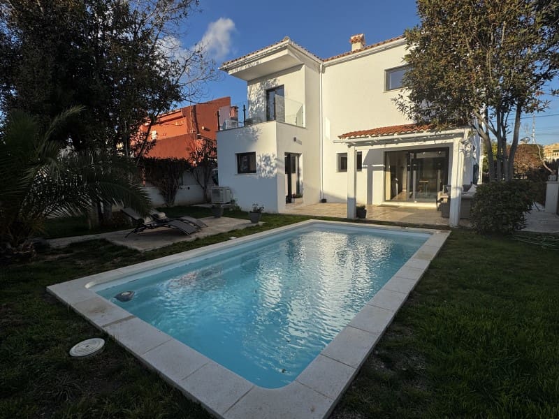 4 soveværelse Villa til salg i El Toro / Port Adriano med swimmingpool - € 1.350.000 (Ref: 9719818)