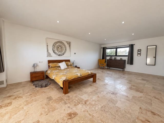 4 sypialnia Willa na sprzedaż w El Toro / Port Adriano, Calvià z basenem - 1 350 000 € (Ref: 9719818)