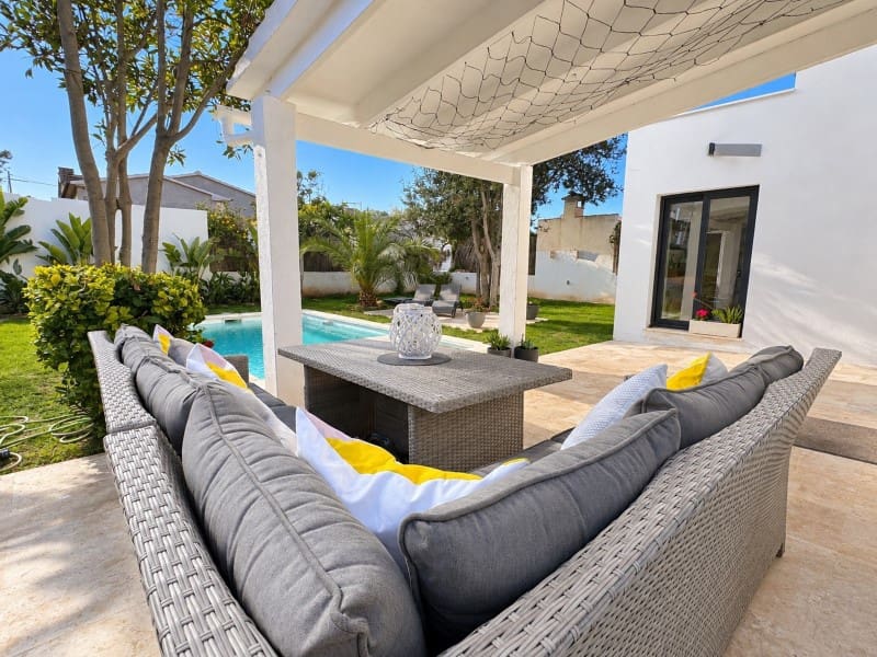 4 bedroom Villa for sale in El Toro / Port Adriano with pool - € 1,350,000 (Ref: 9719818)
