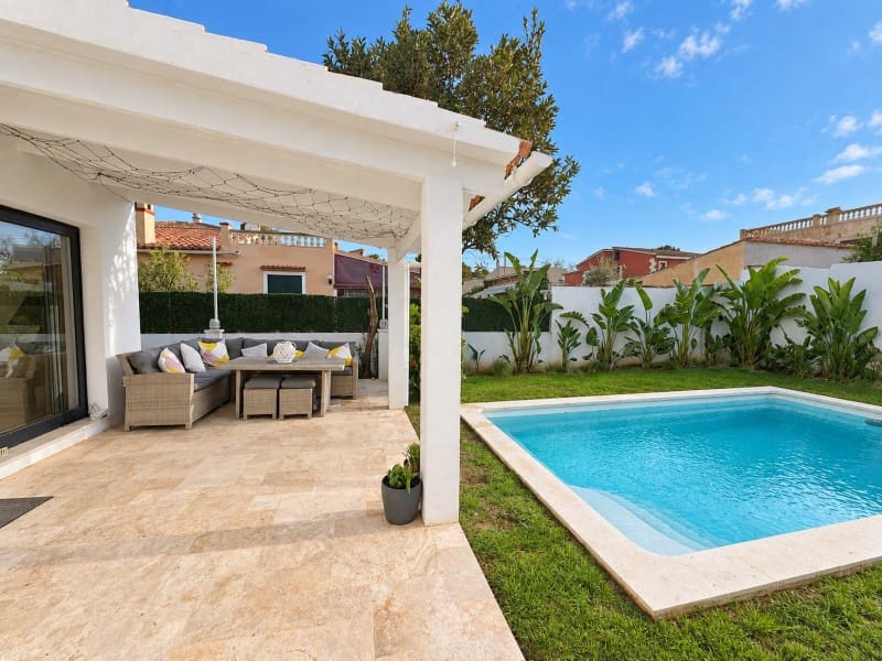 4 bedroom Villa for sale in El Toro / Port Adriano with pool - € 1,350,000 (Ref: 9719818)