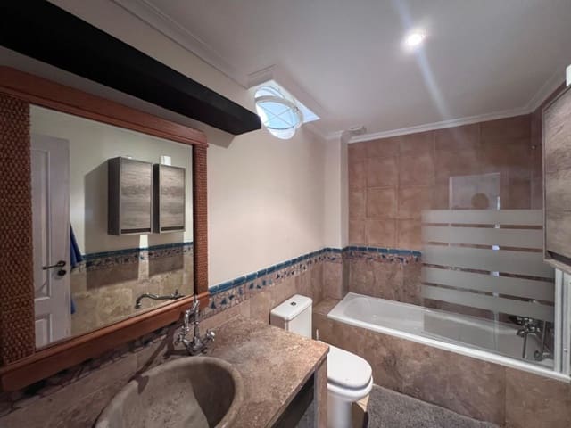 4 bedroom Apartment for rent in Santa Ponsa, Calvià with pool garage - € 3,500 (Ref: 9721561)