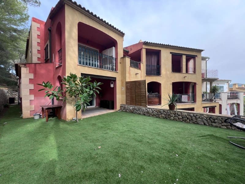 4 bedroom Apartment for rent in Santa Ponsa with pool garage - € 3,500 (Ref: 9721561)