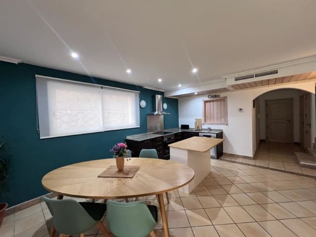 4 bedroom Apartment for rent in Santa Ponsa, Calvià with pool garage - € 3,500 (Ref: 9721561)