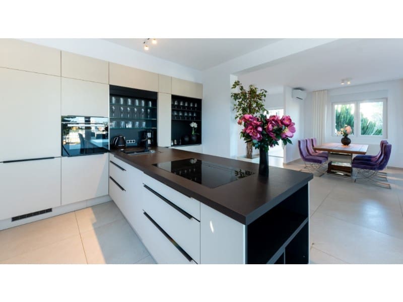 4 bedroom Villa for rent in Palmanova with pool - € 9,900 (Ref: 9732010)