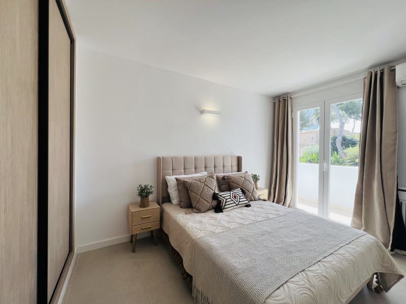 4 slaapkamer Villa te koop in Santa Ponsa met zwembad garage - € 2.995.000 (Ref: 9738465)