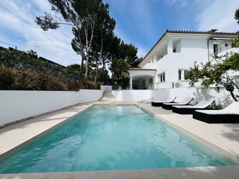 4 slaapkamer Villa te koop in Santa Ponsa met zwembad garage - € 2.995.000 (Ref: 9738465)