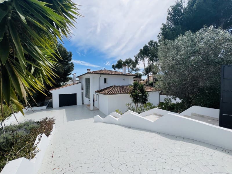 4 slaapkamer Villa te koop in Santa Ponsa met zwembad garage - € 2.995.000 (Ref: 9738465)