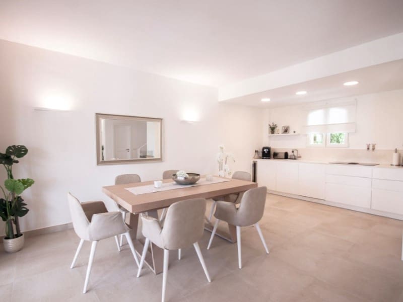 2 soveværelse Semi-Rækkehus til salg i Santa Ponsa med swimmingpool garage - € 1.695.000 (Ref: 9741678)