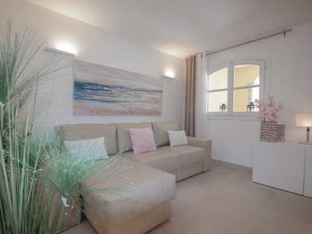 2 soveværelse Semi-Rækkehus til salg i Santa Ponsa, Calvià med swimmingpool garage - € 1.695.000 (Ref: 9741678)