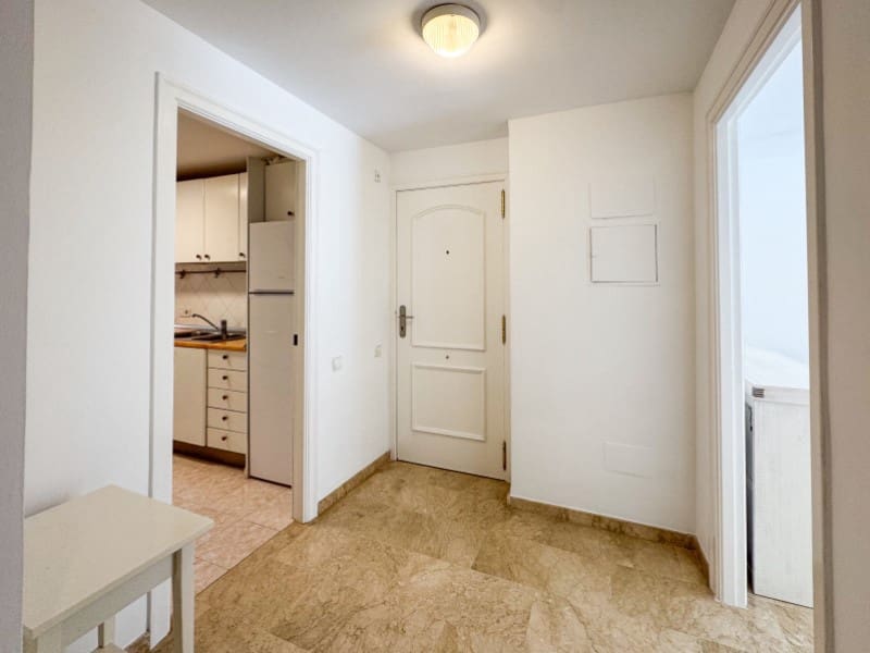 2 bedroom Apartment for rent in El Toro / Port Adriano with pool garage - € 2,300 (Ref: 9755565)