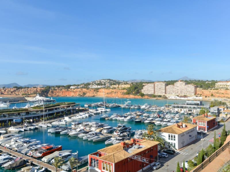 2 bedroom Apartment for rent in El Toro / Port Adriano with pool garage - € 2,300 (Ref: 9755565)