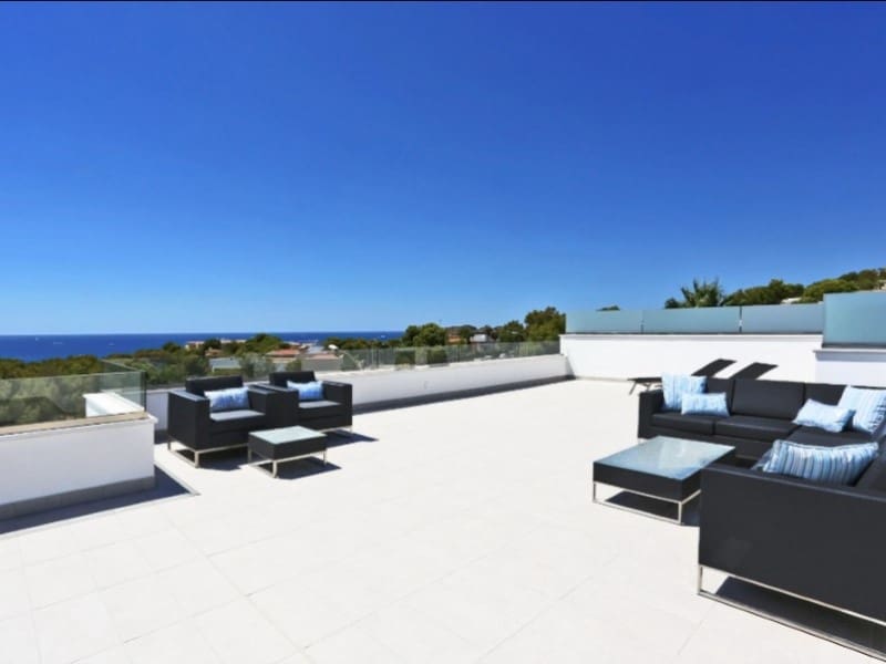 4 bedroom Villa for rent in Santa Ponsa with pool garage - € 10,000 (Ref: 9780444)