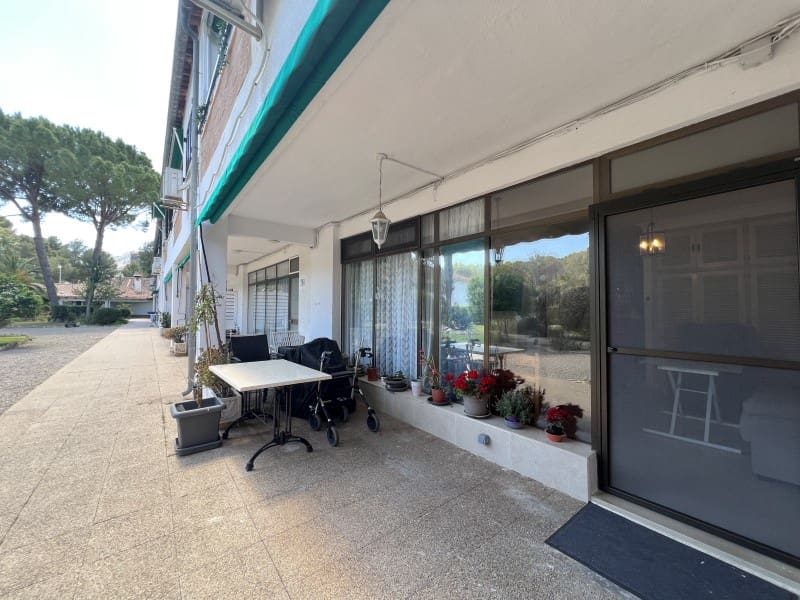 Apartamento de 2 habitaciones en Peguera / Paguera en alquiler - 1.500 € (Ref: 9780445)