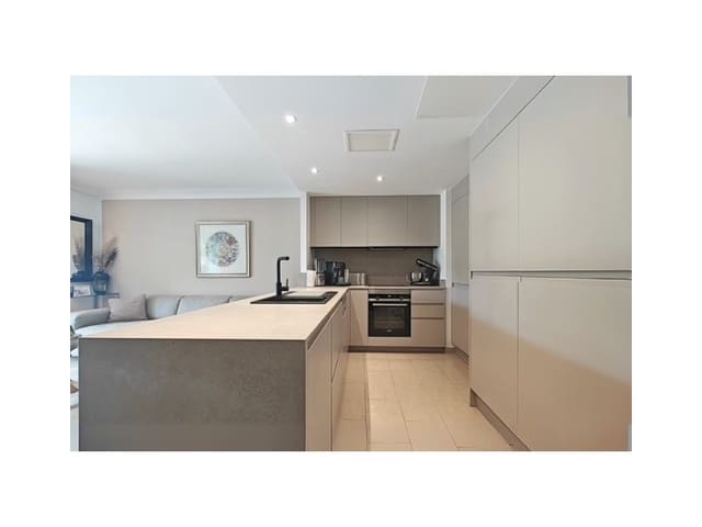 2 chambre Appartement à vendre à Santa Ponsa, Calvià avec piscine - 825 000 € (Ref: 9788315)