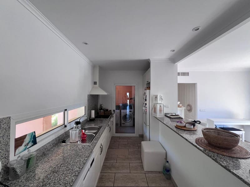 3 quarto Apartamento para arrendar em Peguera / Paguera com piscina garagem - 2 700 € (Ref: 9794495)