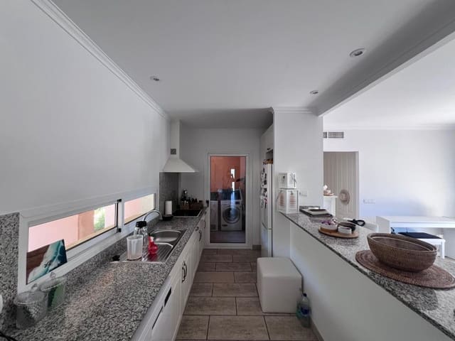 3 quarto Apartamento para arrendar em Peguera / Paguera, Calvià com piscina garagem - 2 700 € (Ref: 9794495)