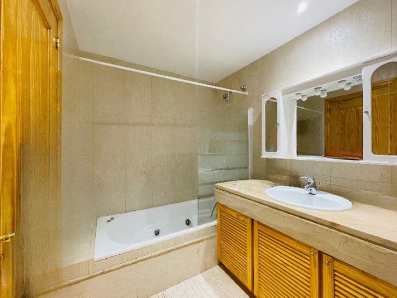 2 soveværelse Lejlighed til leje i Santa Ponsa med swimmingpool garage - € 2.300 (Ref: 9797001)