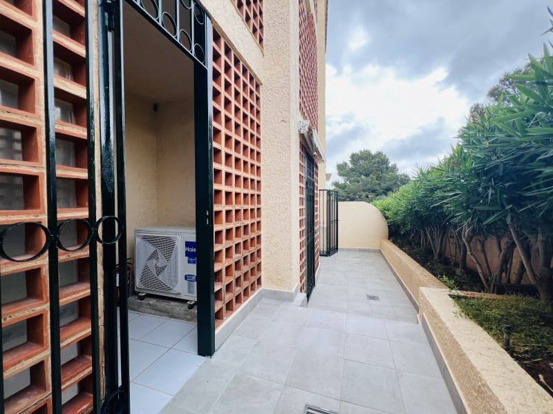 Apartamento de 2 habitaciones en Santa Ponsa en alquiler con piscina - 1.600 € (Ref: 9820319)