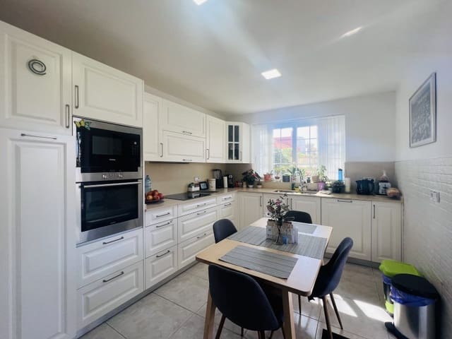 4 slaapkamer Villa te koop in El Toro / Port Adriano, Calvià met garage - € 980.000 (Ref: 9849498)