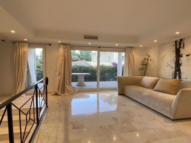 5 sypialnia Willa do wynajęcia w Santa Ponsa, Calvià z basenem garażem - 9 500 € (Ref: 9851544)