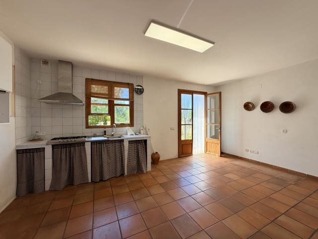 4 soverom Finca/Herregård til salgs i Establiments, Palma de Mallorca med garasje - € 1 200 000 (Ref: 9861787)