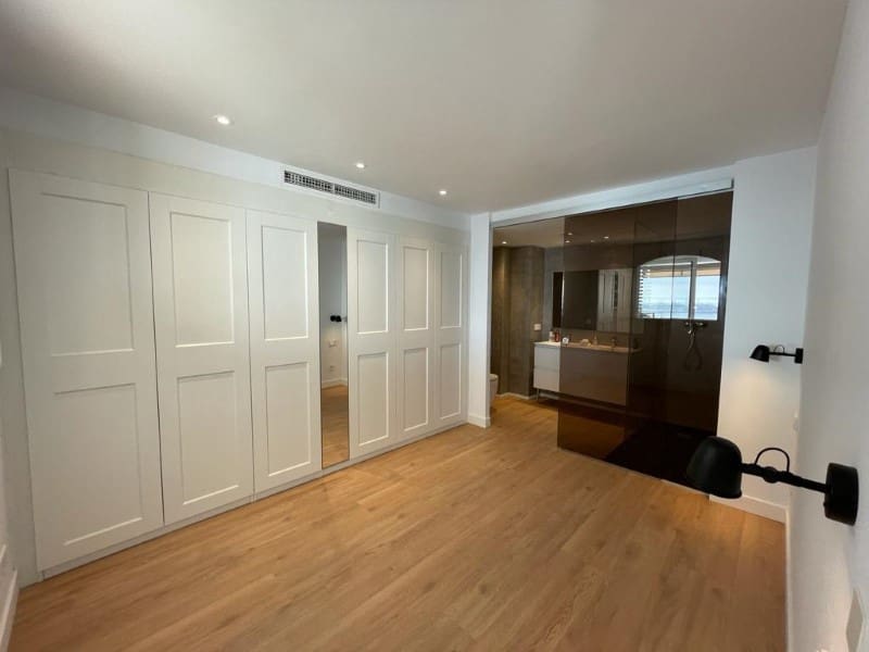 2 bedroom Apartment for sale in Palma de Mallorca - € 599,000 (Ref: 9861788)