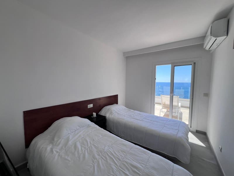 Apartamento de 2 habitaciones en Magalluf en alquiler con piscina garaje - 2.500 € (Ref: 9865085)